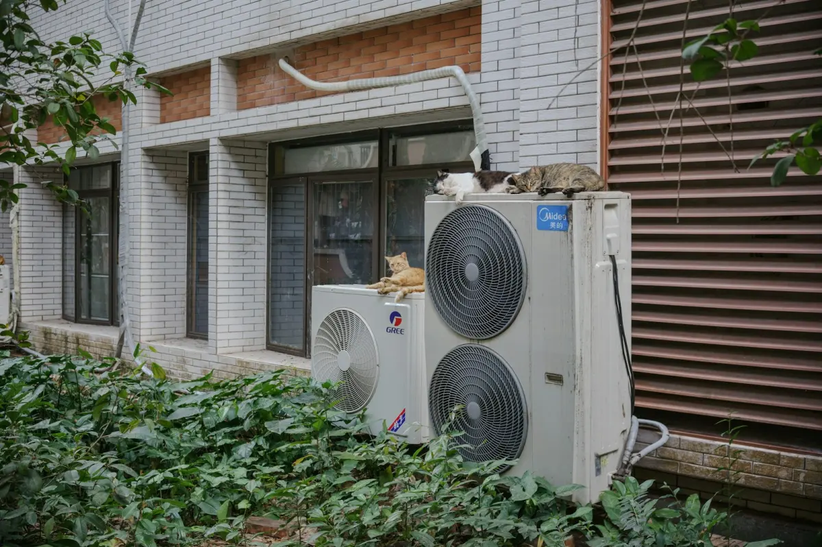 Spouwmuurisolatie voor of na warmtepomp: Volgorde &