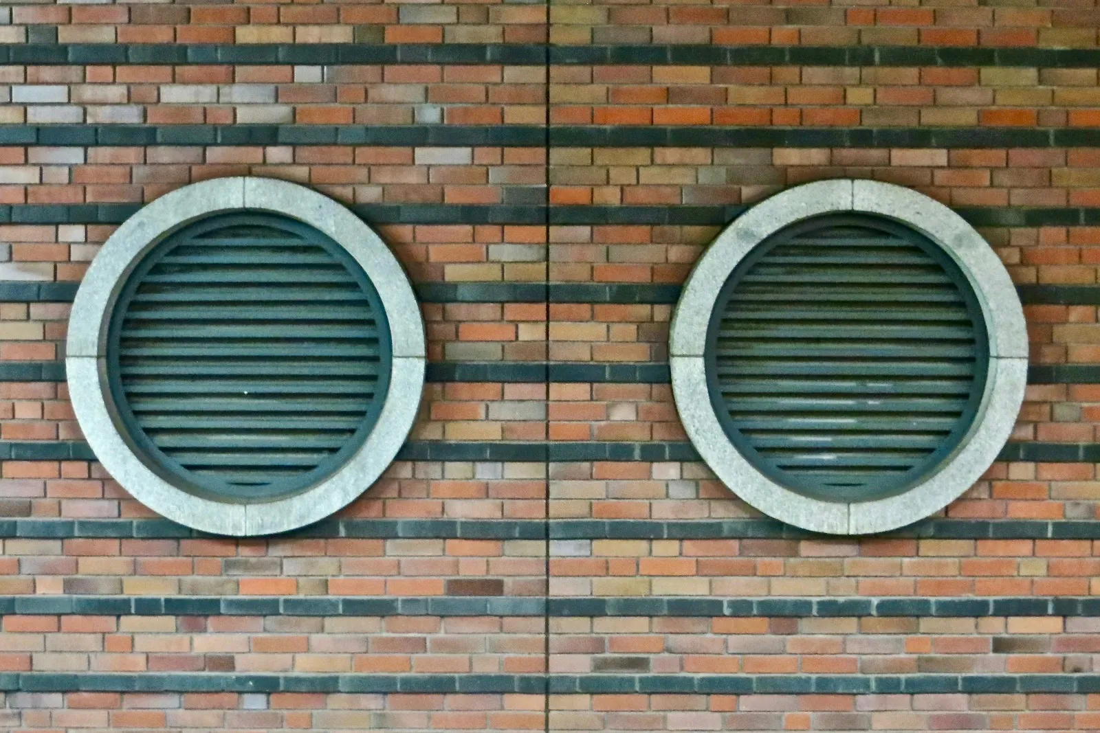 Ventilatieroosters Afplakken: Besparing vs. Risico